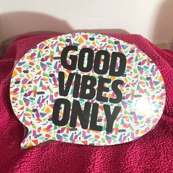 Other - “Good Vibes Only” Wall Plaque